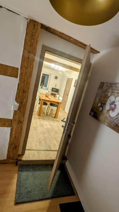 Fewo Im Lehm-Fachwerkhaus Erfurt Mit 3 Einzelnen Schlafzimmern Je Mit Tv Exteriér fotografie